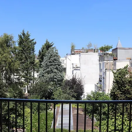 Annemarie Hostel *