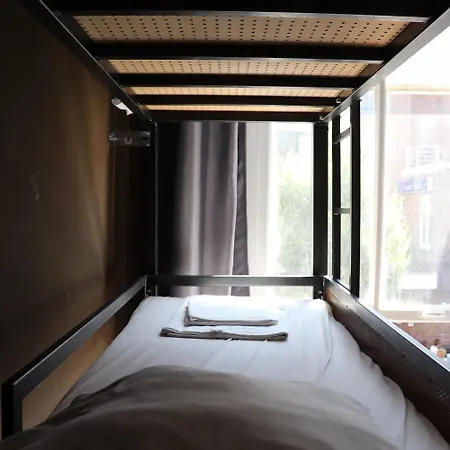 阿姆斯特丹安玛丽旅馆 * 阿姆斯特丹