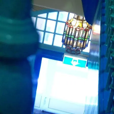 阿姆斯特丹安玛丽旅馆 *