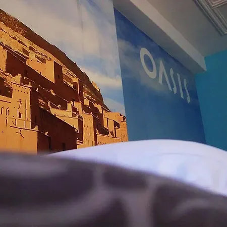 شباب آنا ماري