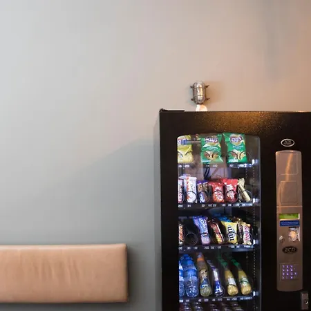 شباب آنا ماري بيت شباب