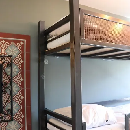 Annemarie Hostel